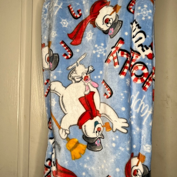 Frosty the Snowman Throw Blanket - Picture 5 of 6